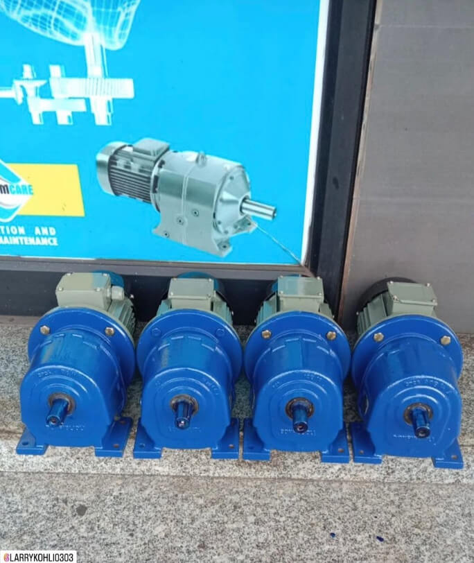 Gearmotor: Bonfigluili AS30 Series 90F and Crompton Greaves Set